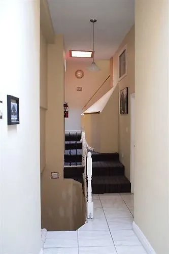 Kaisar Guest House Toronto