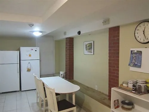 Kaisar Guest House Toronto
